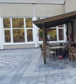 Ciklámen Eszpresszó