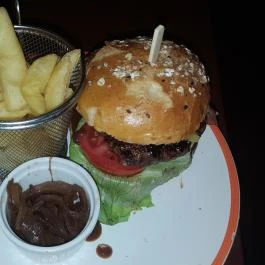 Cortado Gastrobar Eger - Étel/ital