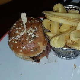 Cortado Gastrobar Eger - Étel/ital