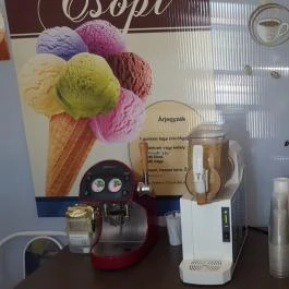 Csopi Fagyizó Csopak - Belső