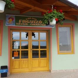 Falusi Étterem, Igar - Külső kép