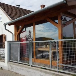 Falusi Étterem, Igar - Külső kép