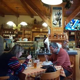 Fék Kávéház Étterem , Balatonakali - Belső