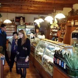 Fék Kávéház Étterem , Balatonakali - Belső