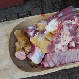 Fenyőharaszt Kastélyszálló, Verseg - Vendéglátás