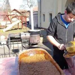 Fenyőharaszt Kastélyszálló, Verseg - Vendéglátás