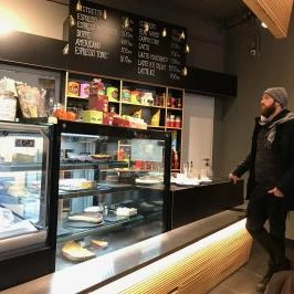 Füge Bolt & Kávézó Budapest - Belső