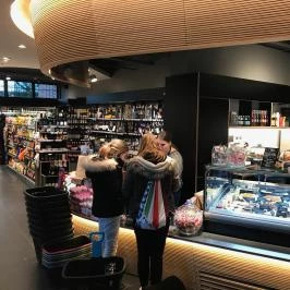 Füge Bolt & Kávézó Budapest - Belső