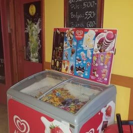 Gramofon Café, Zirc - Belső