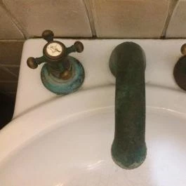 Gusto13 Bistro & Delicate, Veszprém - Mosdó