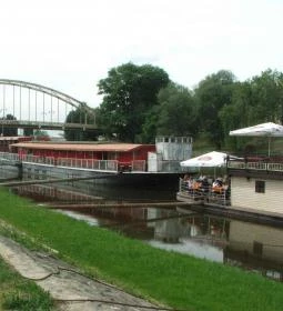 Westy Hajó Étterem & Pub