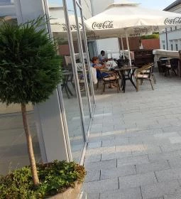 Historia Hangvilla Étterem, Kávézó & Rendezvényközpont