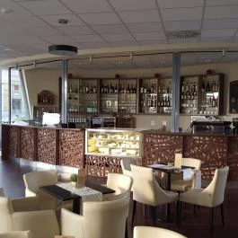 Historia Hangvilla Étterem, Kávézó & Rendezvényközpont Veszprém - Belső