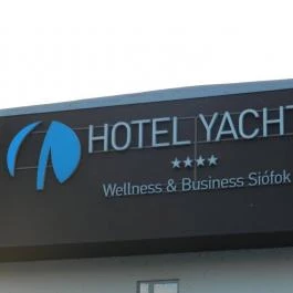 Hotel Yacht Wellness & Business Siófok - Külső kép