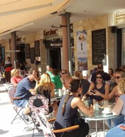 Karolina Kávéház & Koktélbár