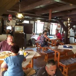 Kecskeköröm Csárda, Tihany - Belső