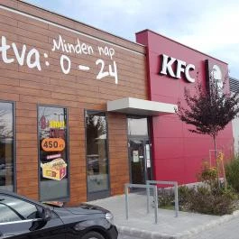 Kentucky Fried Chicken - Auchan Székesfehérvár - Külső kép