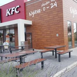 Kentucky Fried Chicken - Auchan Székesfehérvár - Külső kép