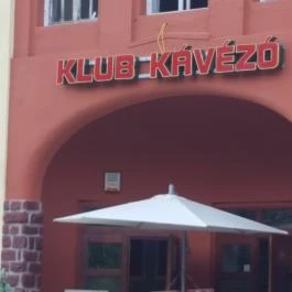 Klub Kávézó és Ételbár Veszprém - Külső kép