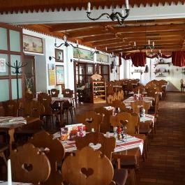 Kocsi Csárda Hévíz - Belső