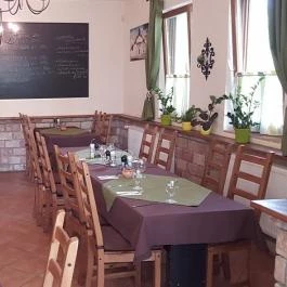 Konrádó Étterem & Pizzéria Dombóvár - Belső