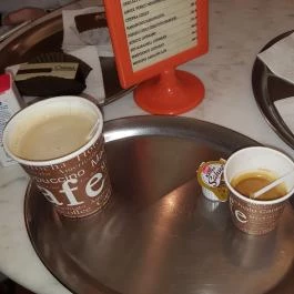 Kopcsik Maricpánia Szamos Édességbolt és Kávézó, Eger - Étel/ital