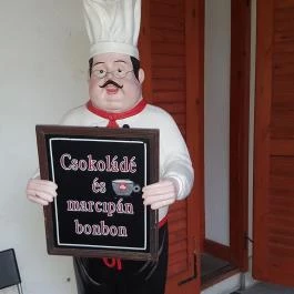 Kopcsik Maricpánia Szamos Édességbolt és Kávézó, Eger - Belső