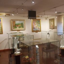 Kopcsik Marzipánia és Harangöntő-Ház, Eger - 