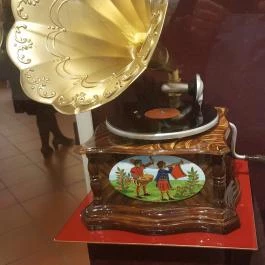 Kopcsik Marzipánia és Harangöntő-Ház, Eger - 