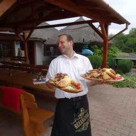 Laci Pince Csárda Vászoly - Étel/ital