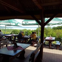 Laci Pince Csárda Vászoly - Egyéb