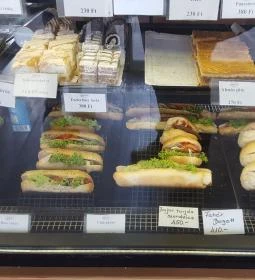 Lipóti Pékség & Kávézó