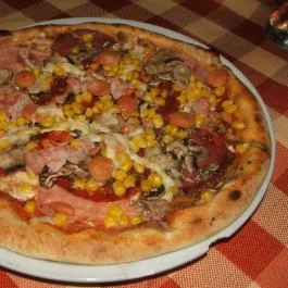 Lucifer Pizzéria Veszprém - Étel/ital