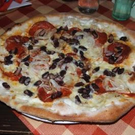 Lucifer Pizzéria Veszprém - Étel/ital