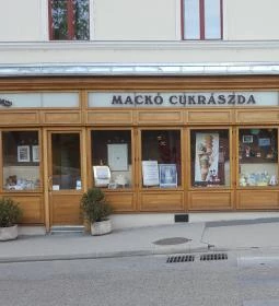 Mackó Cukrászda és Snack
