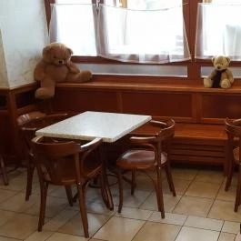 Mackó Cukrászda és Snack Veszprém - Belső