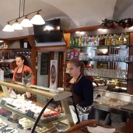 Mackó Cukrászda és Snack Veszprém - Belső