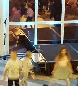 Mandarin Bar & Café