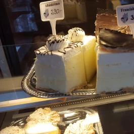 Marcipán Cukrászda Ajka - Étel/ital