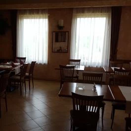 Marietta Pizzéria, Étterem és Kávézó Zirc - Belső