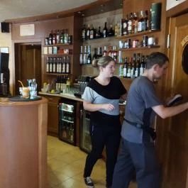 Marietta Pizzéria, Étterem és Kávézó Zirc - Belső