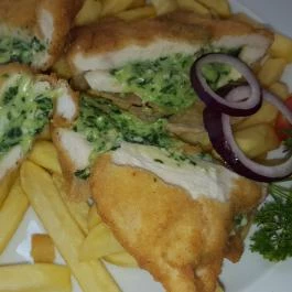 Marietta Pizzéria, Étterem és Kávézó Zirc - Étel/ital