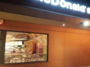 McDonald's - M0 bal 6. km Törökbálint