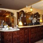 Mesés Shiraz Hotel Egerszalók - Belső