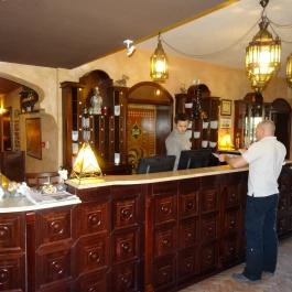 Mesés Shiraz Hotel Egerszalók - Belső