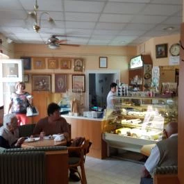 Monostor Cukrászda, Zirc - Belső