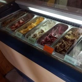 Monostor Cukrászda, Zirc - Étel/ital