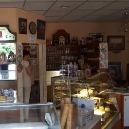 Monostor Cukrászda, Zirc - Belső