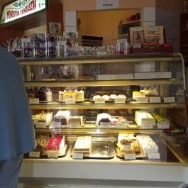 Monostor Cukrászda, Zirc - Étel/ital