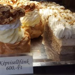 Monostor Cukrászda, Zirc - Étel/ital